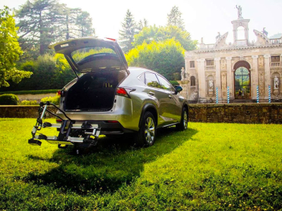 Trasporto per biciclette su gancio di traino